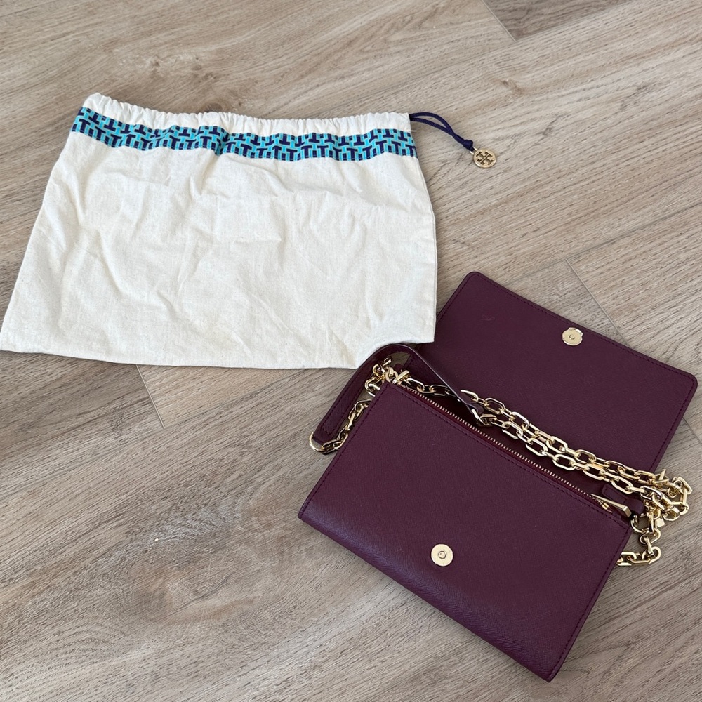 Tory Burch Plum Crossbody Bag with Gold Chain - Picture 11 of 11